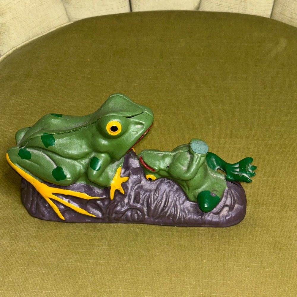 Vintage/Retro Style Frogs Mechanical Coin Bank Cast Iron Collectible​ - Picture 4 of 9